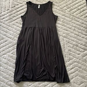 Pocketed Black Sleeveless Dress